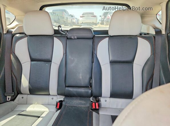 JF2GTAMC2JH230398 2018 SUBARU CROSSTREK Gray Հետևի նստատեղերի տեսք