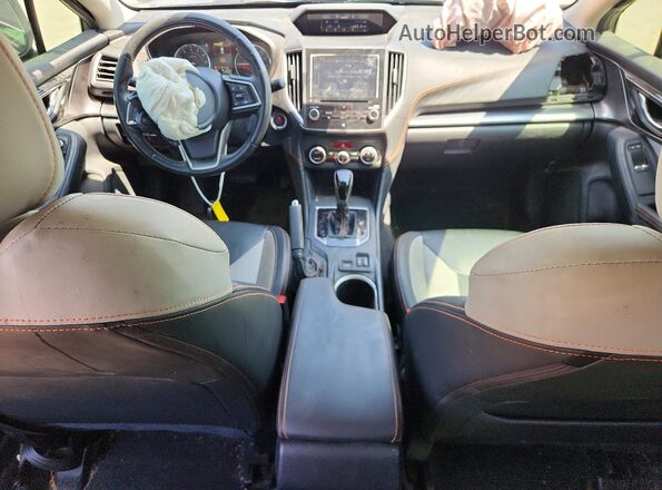 JF2GTAMC2JH230398 2018 SUBARU CROSSTREK Gray Առջևի վահանակի տեսք