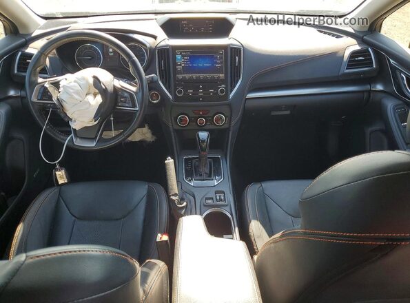 JF2GTAMC3JH274670 2018 SUBARU CROSSTREK Gray Առջևի վահանակի տեսք