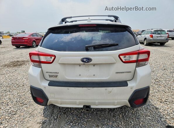 JF2GTAMC4J8200156 2018 SUBARU CROSSTREK White Հետևի տեսք