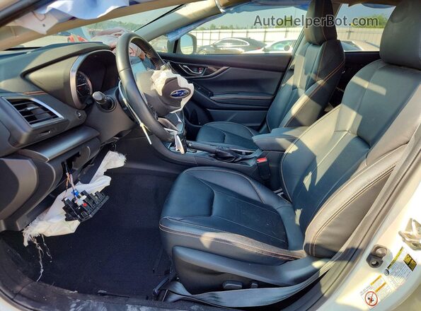 JF2GTAMC5K8375730 2019 SUBARU CROSSTREK White Widok wnętrza z przodu