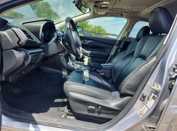 JF2GTAMC5L8241639 2020 SUBARU CROSSTREK Silver Vista interior delantera
