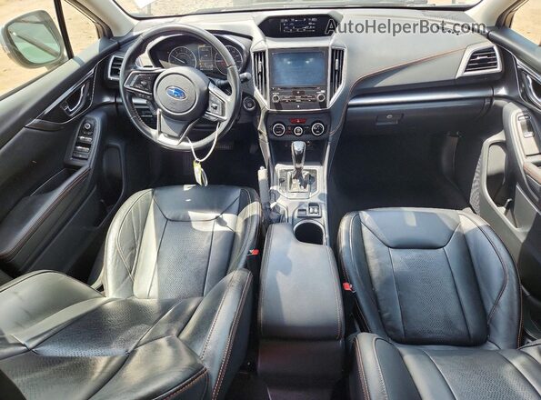 JF2GTAMC5L8241639 2020 SUBARU CROSSTREK Silver Vista del salpicadero