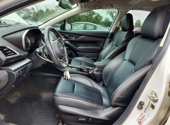 JF2GTANC0KH347834 2019 SUBARU CROSSTREK White Widok wnętrza z przodu