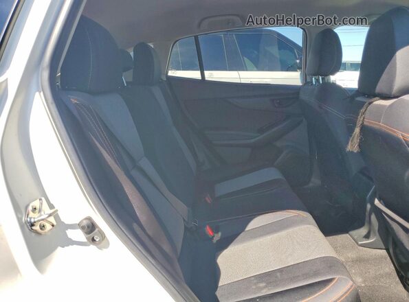 JF2GTAPC2L8259317 2020 SUBARU CROSSTREK White Rear seats view