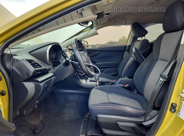 JF2GTAPC6MH224779 2021 SUBARU CROSSTREK Золотой Вид салона спереди