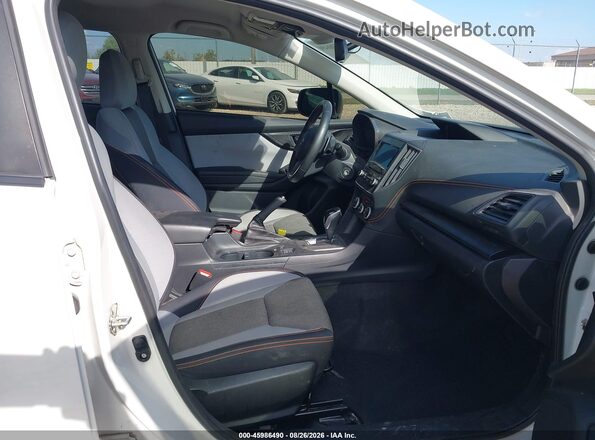 JF2GTAPC7P8206179 2023 SUBARU CROSSTREK White Вид салону спереду