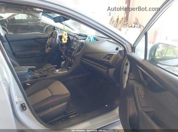 JF2GTAPC8M8369919 2021 SUBARU CROSSTREK Blue Front interior view