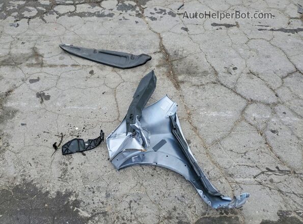 JF2GTHMC0NH207328 2022 SUBARU CROSSTREK Silver Vista del compartimento del motor