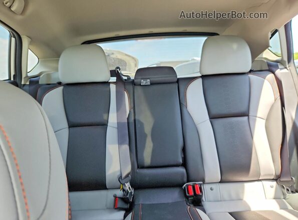 JF2GTHMC3M8382204 2021 SUBARU CROSSTREK White Вид задніх сидінь