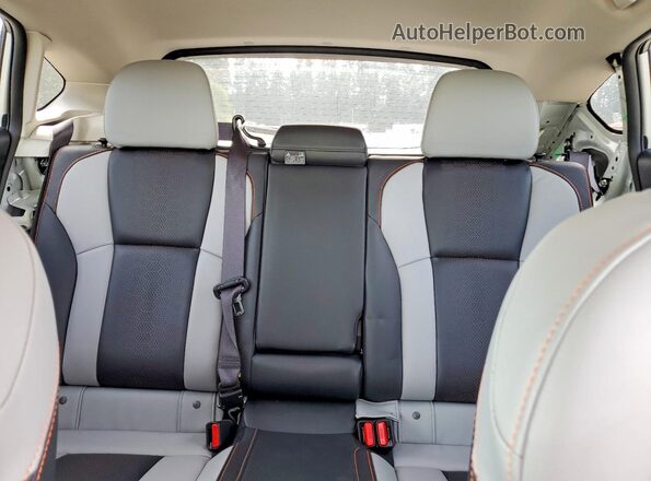 JF2GTHMC8NH255479 2022 SUBARU CROSSTREK White Widok tylnych siedzeń