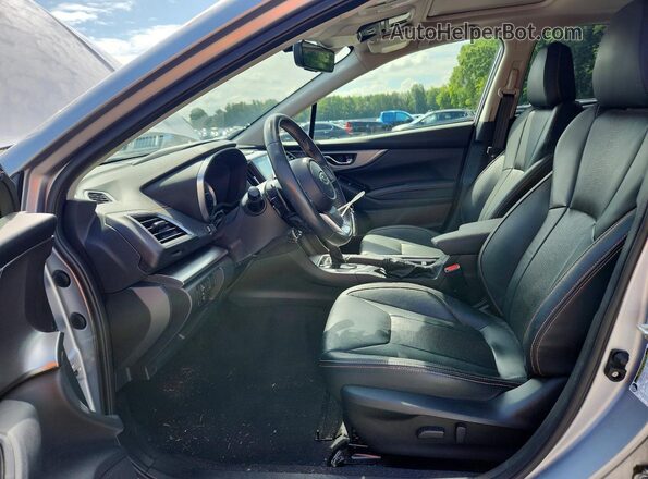 JF2GTHNC0M8684015 2021 SUBARU CROSSTREK Серебряный Вид салона спереди