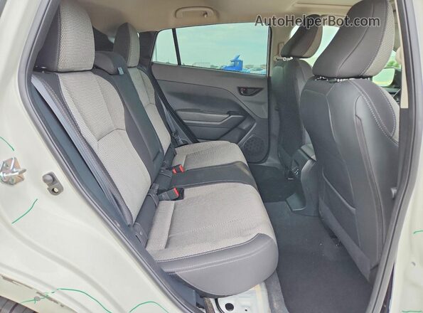 JF2GUADC2RH211648 2024 SUBARU CROSSTREK White უკანა სალონის ხედი