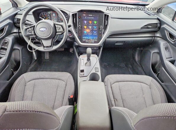 JF2GUADC8RH863707 2024 SUBARU CROSSTREK Красный Вид панели приборов