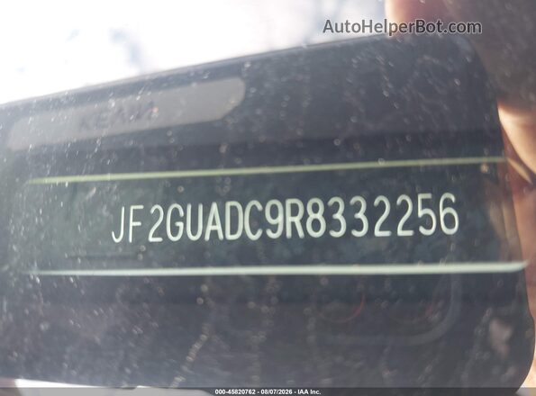 JF2GUADC9R8332256 2024 SUBARU CROSSTREK White Սալոնի հետևի տեսք