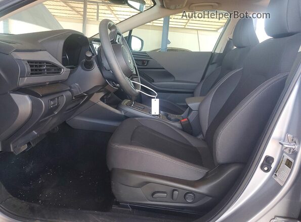JF2GUHDC7S8340791 2025 SUBARU CROSSTREK Silver Вид салону спереду