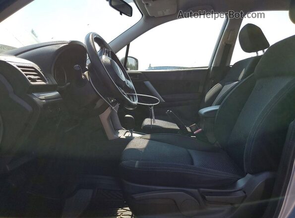 JF2SJAAC8GH469483 2016 SUBARU FORESTER Silver Front interior view