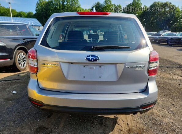 JF2SJAACXGG405886 2016 SUBARU FORESTER Silver Widok z tyłu