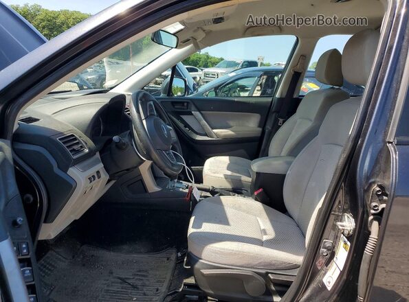 JF2SJABC1JH563033 2018 SUBARU FORESTER Gray Front interior view