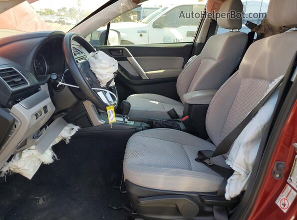 JF2SJABC2HH590154 2017 SUBARU FORESTER Красный Вид салона спереди
