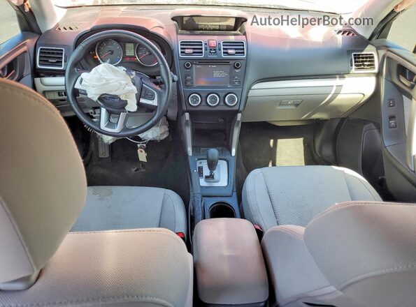 JF2SJABC2HH590154 2017 SUBARU FORESTER Красный Вид панели приборов