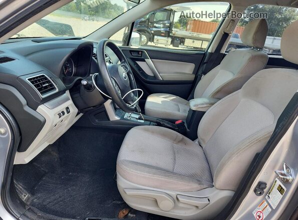 JF2SJABC5GH526317 2016 SUBARU FORESTER Silver Widok wnętrza z przodu