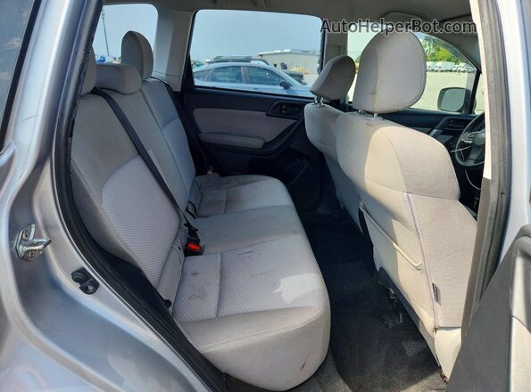 JF2SJABC5GH526317 2016 SUBARU FORESTER Silver Widok tylnych siedzeń