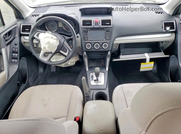 JF2SJABC5JH535090 2018 SUBARU FORESTER White Widok deski rozdzielczej
