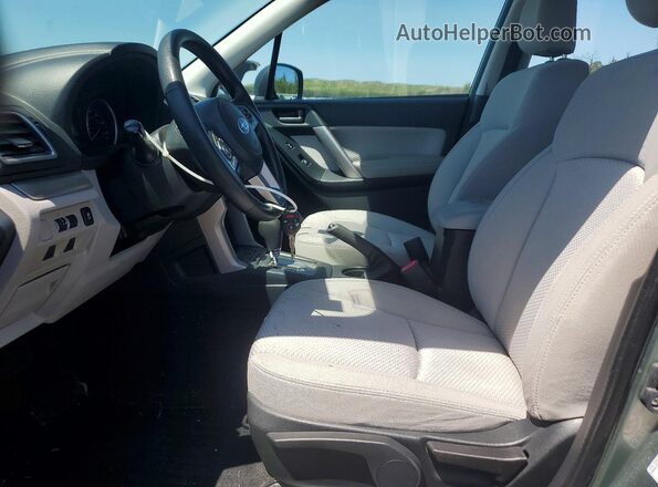 JF2SJABC5JH606109 2018 SUBARU FORESTER Green წინა სალონის ხედი