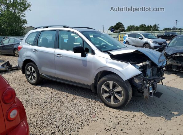 JF2SJABC6JH516015 2018 SUBARU FORESTER Silver Front right