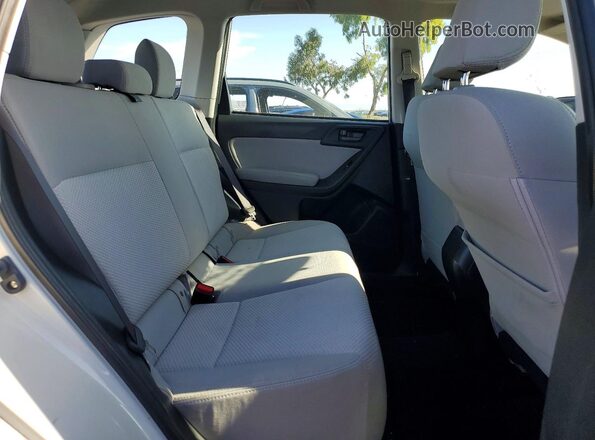 JF2SJABC8GH442542 2016 SUBARU FORESTER White Вид задніх сидінь