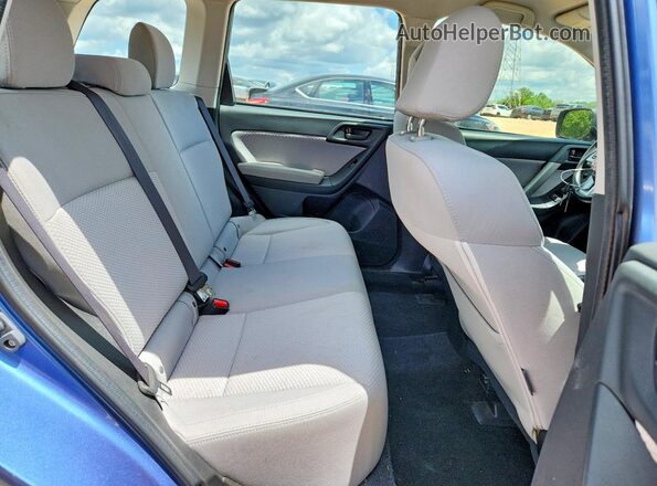 JF2SJABC8HH465613 2017 SUBARU FORESTER Blue Widok wnętrza z tyłu