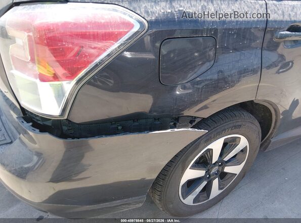 JF2SJABC8JH455783 2018 SUBARU FORESTER Black 
