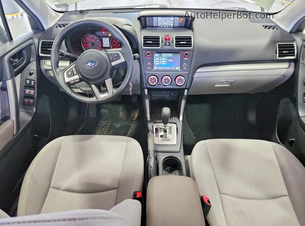 JF2SJABC9JH458174 2018 SUBARU FORESTER Green Вид панелі приладів