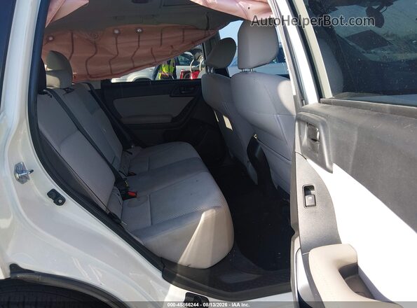 JF2SJADC0GH536315 2016 SUBARU FORESTER White Vista de la etiqueta del VIN