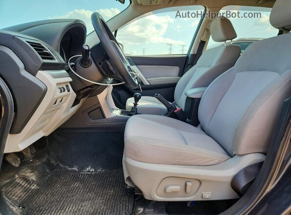 JF2SJADC2GG517657 2016 SUBARU FORESTER Charcoal Вид салону спереду