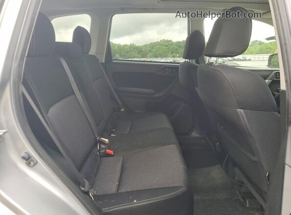 JF2SJADC7GH522590 2016 SUBARU FORESTER Silver უკანა სალონის ხედი