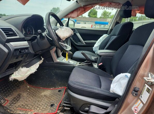 JF2SJADC8GH557980 2016 SUBARU FORESTER Желто-коричневый Вид салона спереди