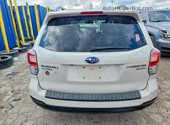JF2SJAEC0HH512189 2017 SUBARU FORESTER White Vista trasera
