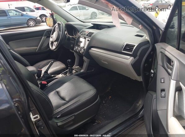 JF2SJAEC1HG565506 2017 SUBARU FORESTER Gray Вид салону спереду