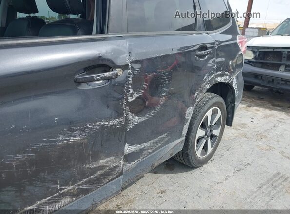 JF2SJAEC1HG565506 2017 SUBARU FORESTER Gray Вид задньої частини салону