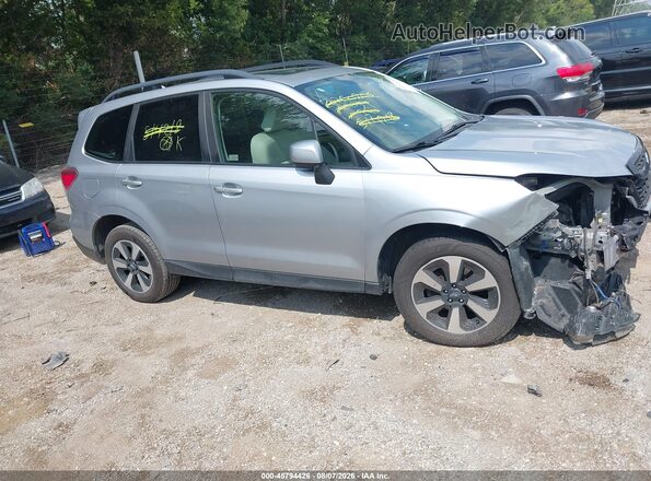 JF2SJAEC2HH514218 2017 SUBARU FORESTER Silver Widok wnętrza z tyłu