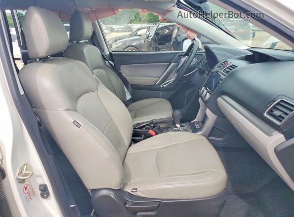 JF2SJAEC2HH805172 2017 SUBARU FORESTER White Vista interior delantera