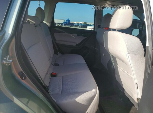JF2SJAEC2JH405537 2018 SUBARU FORESTER Teal Вид задньої частини салону