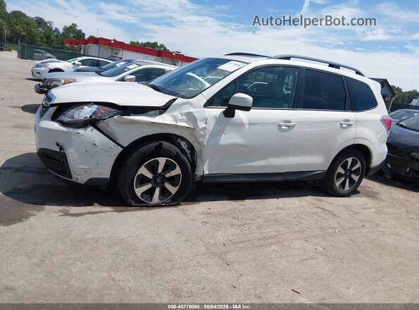 JF2SJAEC3HH442655 2017 SUBARU FORESTER White 