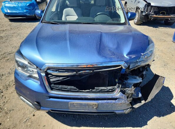 JF2SJAEC3HH547485 2017 SUBARU FORESTER Blue ძრავის განყოფილების ხედი