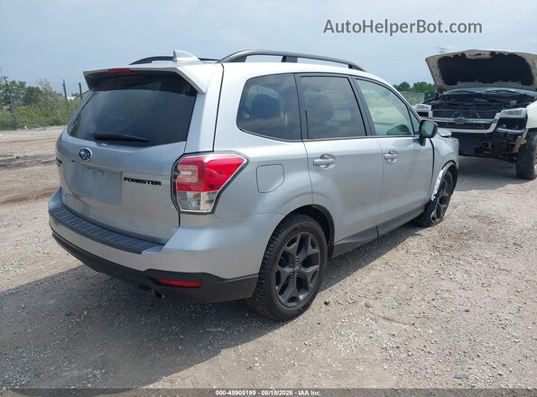 JF2SJAEC3JH452950 2018 SUBARU FORESTER Gray Rear right