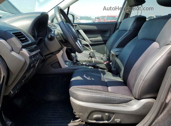 JF2SJAEC3JH494051 2018 SUBARU FORESTER Угольный Вид салона спереди
