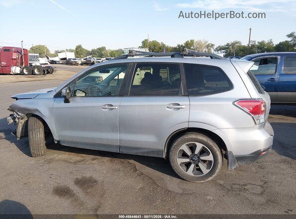 JF2SJAEC4HH468097 2017 SUBARU FORESTER Silver 