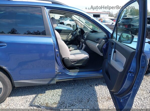 JF2SJAEC4JH402154 2018 SUBARU FORESTER Синий Вид салона спереди